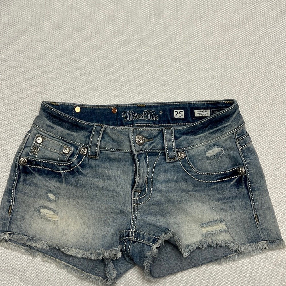 Miss Me shorts women’s size 25